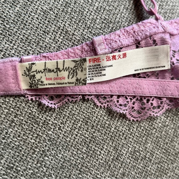 Bra - Picture 1 of 1